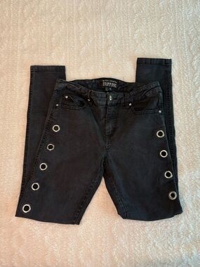 Vintage TRIPP NYC Grommet Jeans 🖤